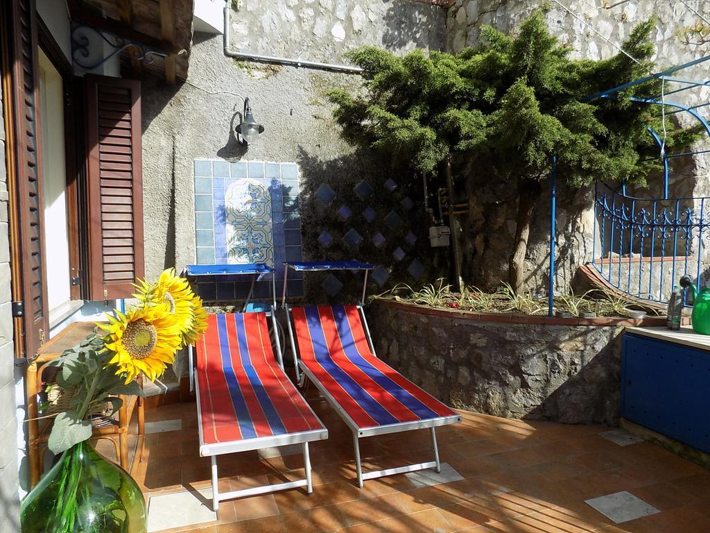 Maison De Fleurs Maiori Exterior foto